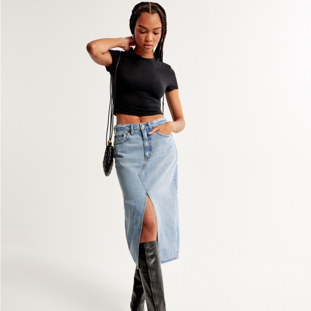 Abercrombie & Fitch Light Wash Denim Midi Skirt